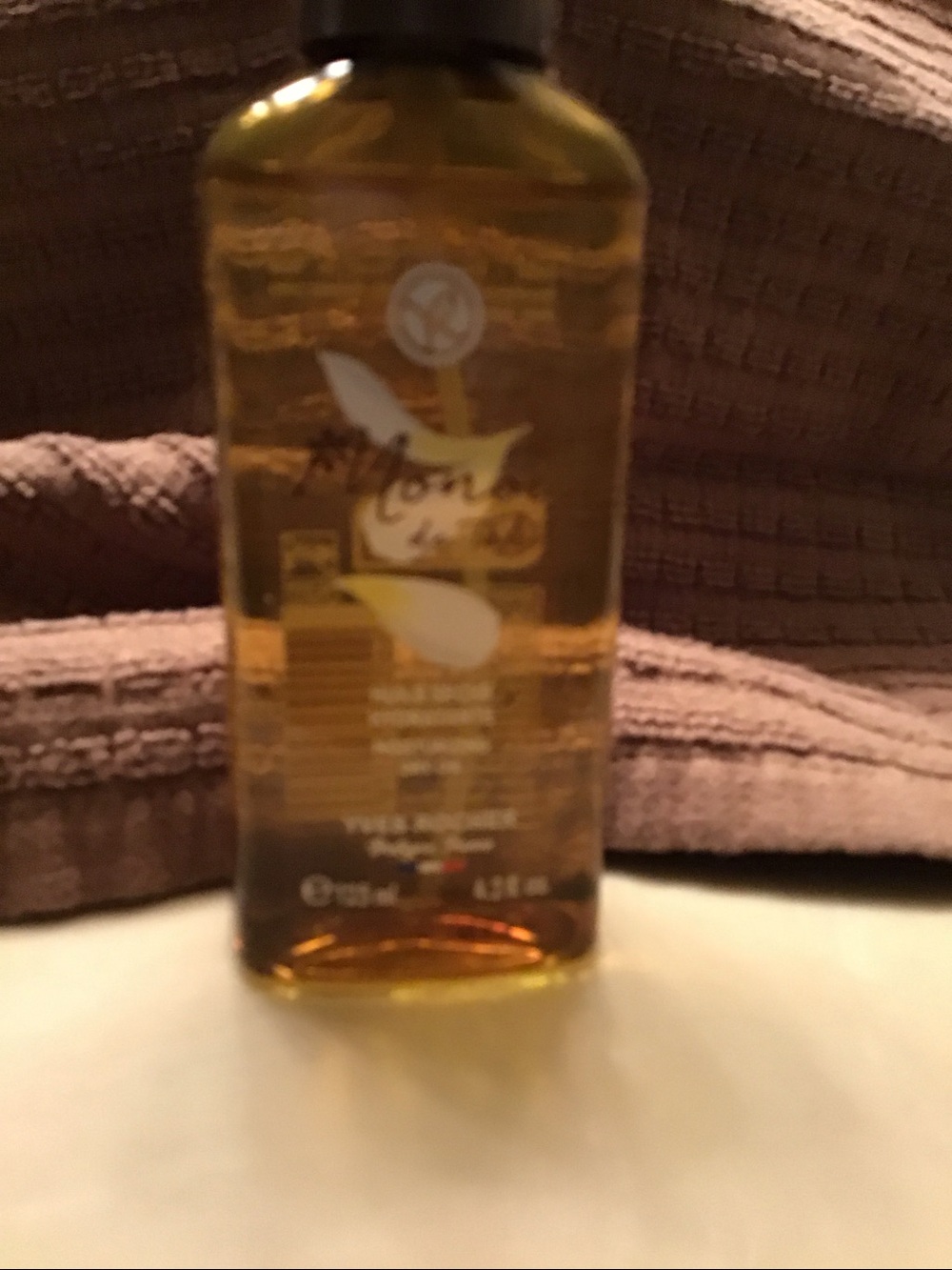 Yves Rocher Monoi Hydrating Oil spray 4.24 f. Oz
